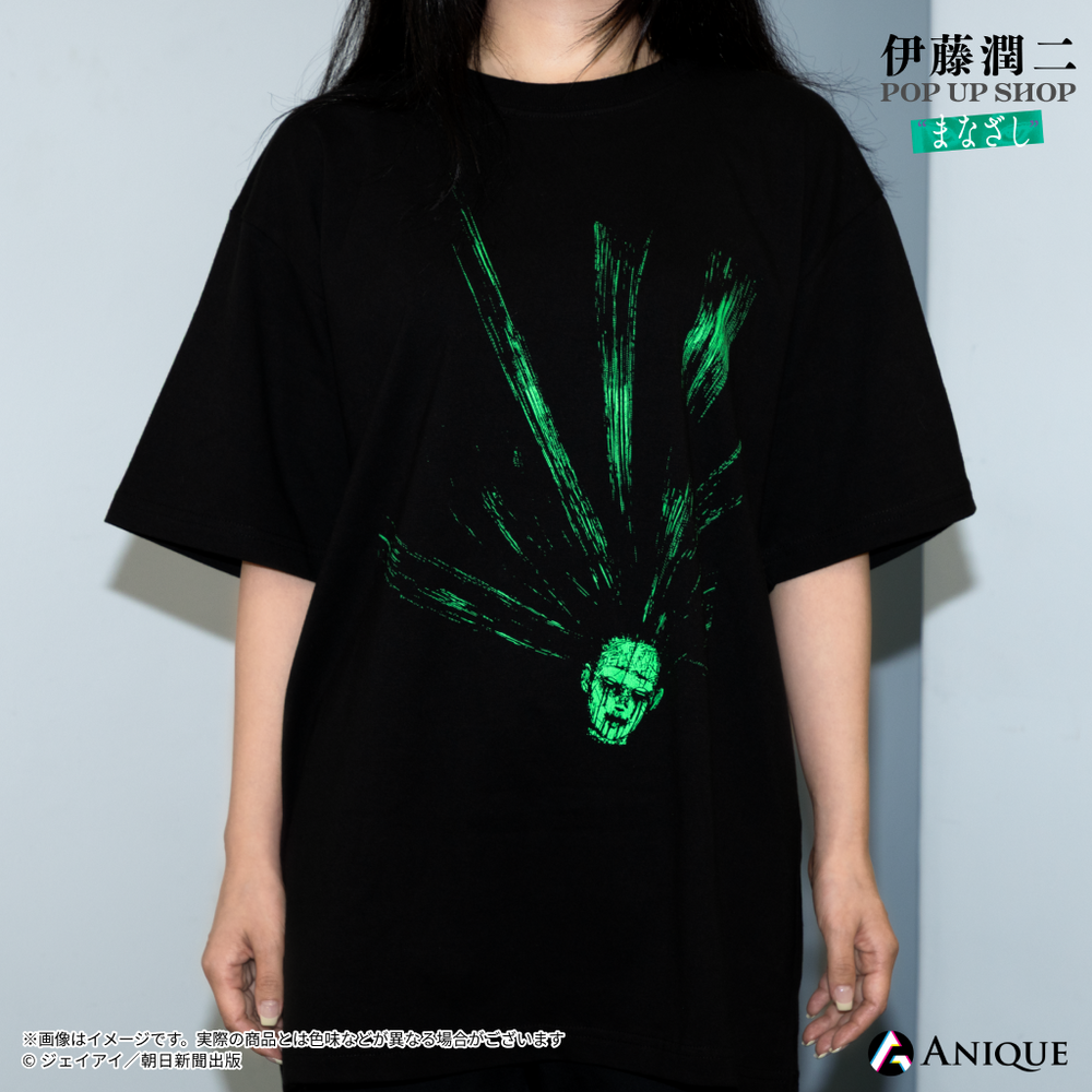 伊藤潤二』屋根裏の長い髪 Tシャツ｜アニメ漫画グッズならAniqueShop