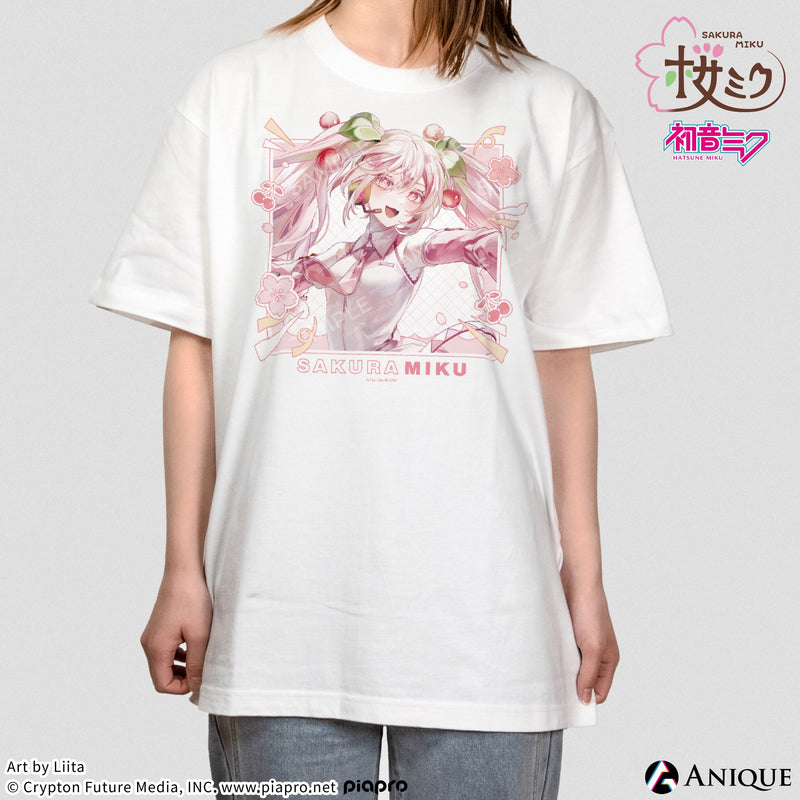 桜ミク 描き下ろしイラスト【四季の移ろい】初音ミク Tシャツ（フリーサイズ）