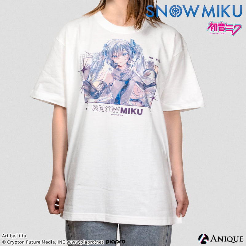 [SNOW MIKU] 雪ミク 描き下ろしイラスト【四季の移ろい】初音ミク Tシャツ（フリーサイズ）